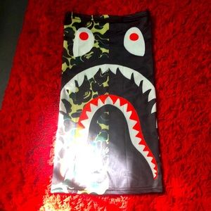 Bape mask/gator